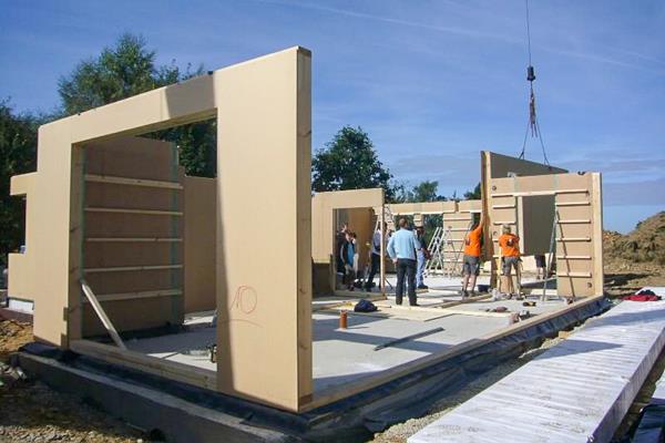 ©Roofland - Einfamilienhaus Outrewarche-Robertville (B)