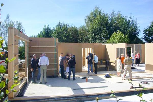 ©Roofland - Holzrahmen-Einfamilienhaus in Outrewarche (B)