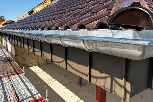 ©Roofland - Umfangreiche Dachsanierung in Niederfeulen (L)