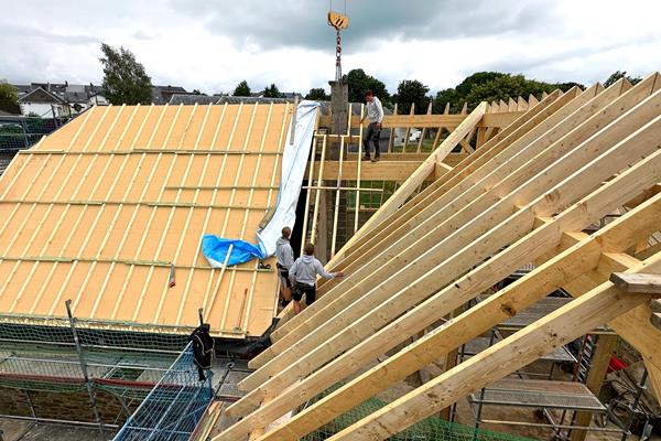 ©Roofland - Hochwertige Dachstuhlsanierung in Büllingen (B)