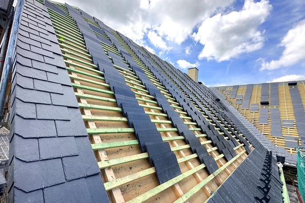 ©Roofland - Hochwertige Dachstuhlsanierung in Büllingen (B)