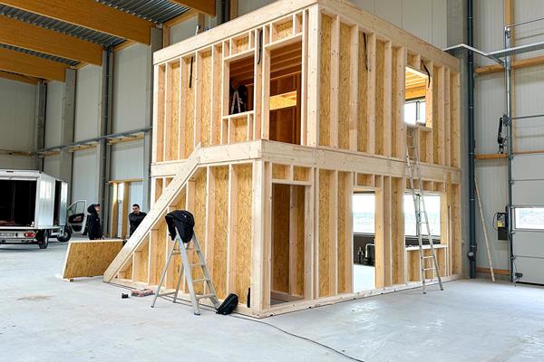 Construction modulaire en bois pour bureaux industriels