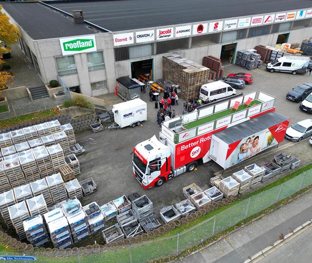 Roto Truck Tour - Roto Truck Tour © Roofland.com