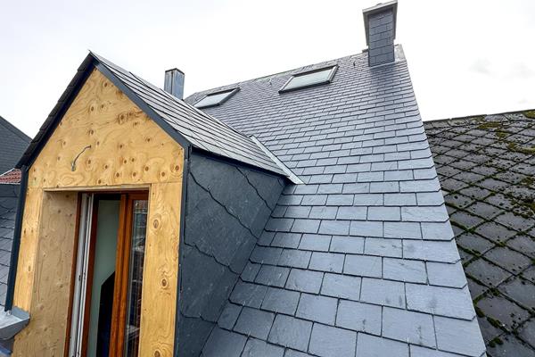 Rénovation de la toiture d’une maison mitoyenne  @ Roofland.com