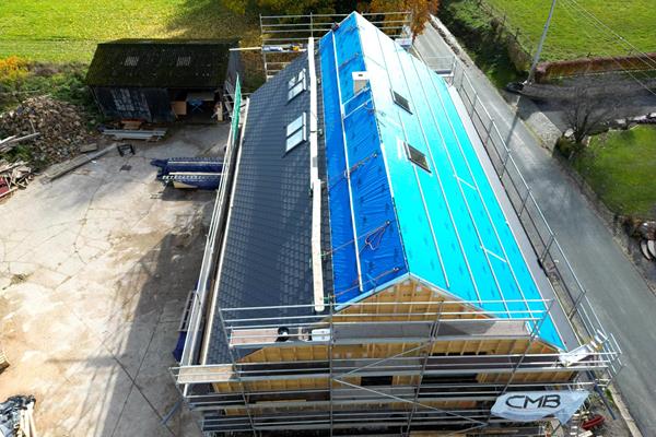 Rénovation avec bardeaux de toiture Prefa ©roofland.com