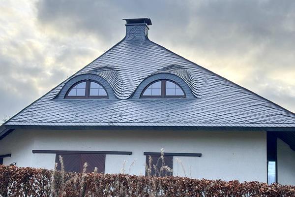 Du toit en chaume au toit en ardoise @Gerd Scheuren