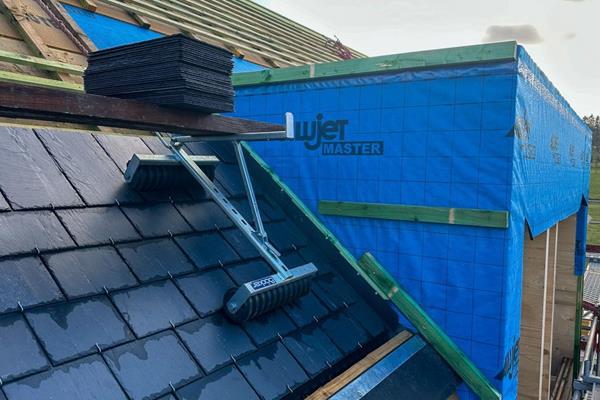 Couverture en ardoise à Born ©roofland.com