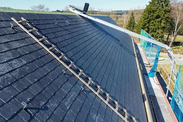 Couverture en ardoise à Born ©roofland.com