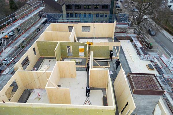 Transformation en centre résidentiel et de santé ©roofland.com