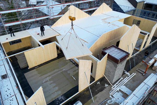 Transformation en centre résidentiel et de santé ©roofland.com