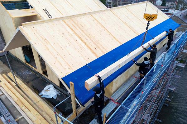 Transformation en centre résidentiel et de santé ©roofland.com