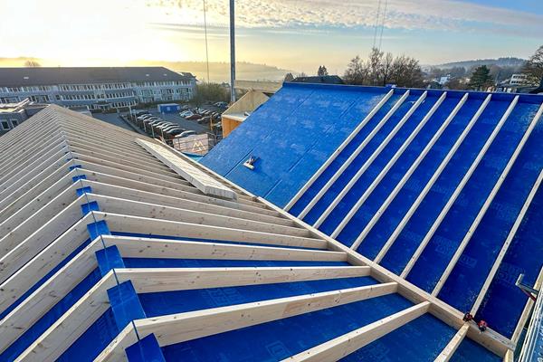 Transformation en centre résidentiel et de santé ©roofland.com