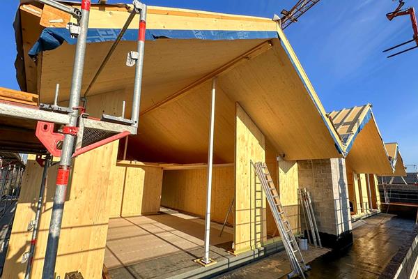 Transformation en centre résidentiel et de santé ©roofland.com