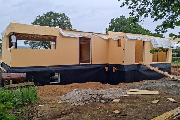 Holzrahmenbau mit hoher Vorfertigung ©roofland.com