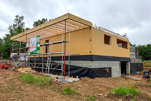 Holzrahmenbau mit hoher Vorfertigung ©roofland.com