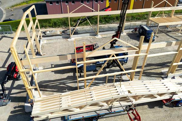 Construction de halles sur mesure ©roofland.com